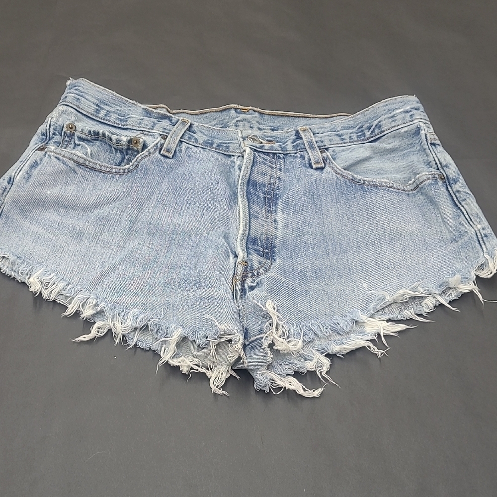 Levis 501 Women's Light Blue Denim Shorts Size M/L